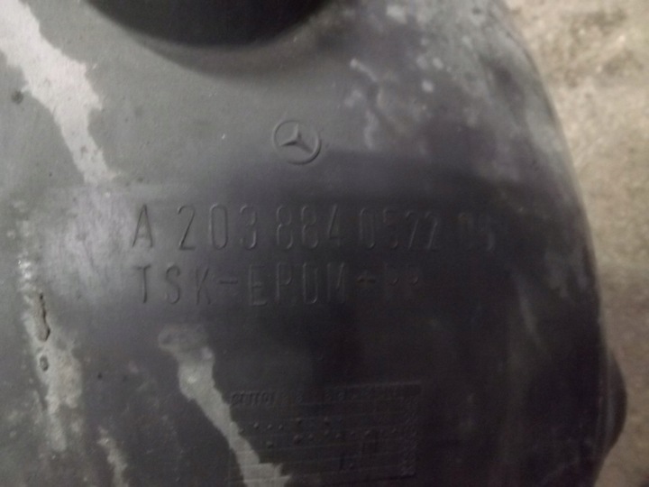 фото №9, Mercedes c класс w203 подкрылок правые левая передние a2038840522 a2038840622
