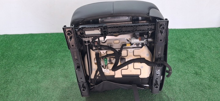 фото №6, Сиденье перед правые tesla модель y 23- 149875400a