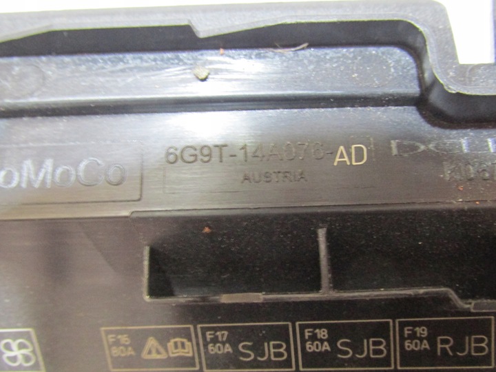 фото №7, Крышка коробка предохранителей mondeo mk4 s-max