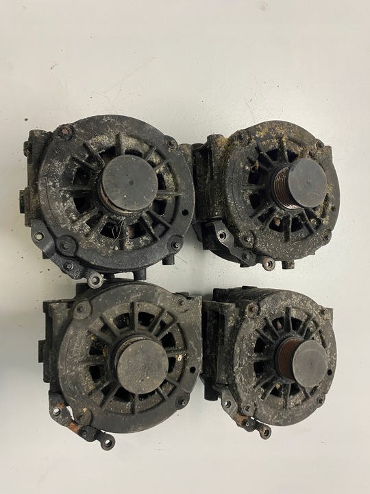 фото №13, Mercedes ml w163 2.7 cdi w203 2.2 генератор водяной a0001501750 delphi 190a