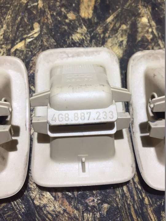 фото №8, Audi a6 c7 заглушка isofix зад комплект 4g8887233