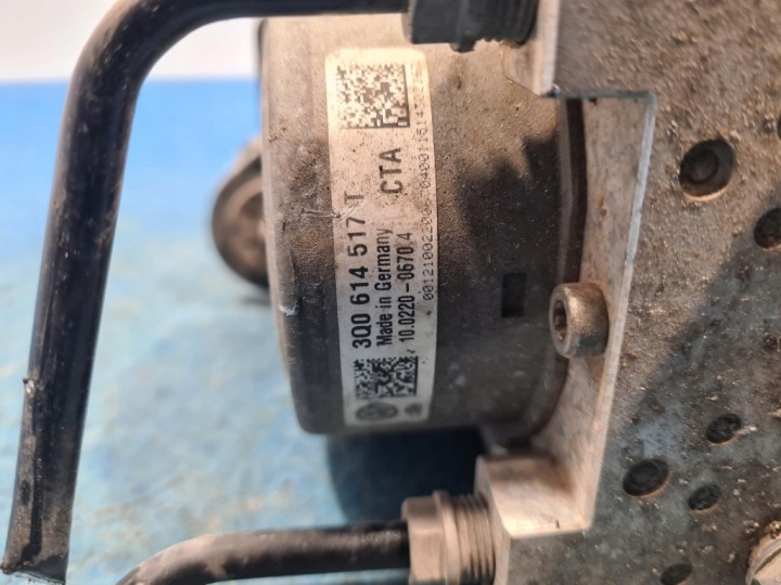 фото №9, Skoda octavia iii scout блок управления abs x 3q0614517t cuna