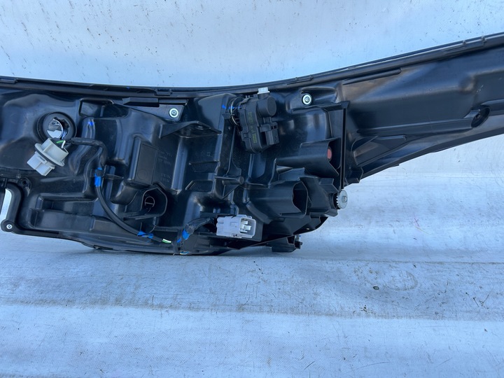 фото №15, Toyota chr ch-r лампа права led 81110-f4180-00 оригінал європа