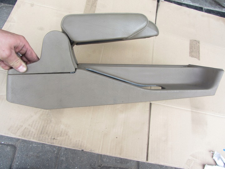 фото №7, Підлокітник bmw 3 e36 cabrio шкіра кремовий англієць