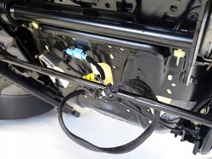 фото №9, Сиденья перед зад задние диван комплект кожа audi a3 8v sedan s-line