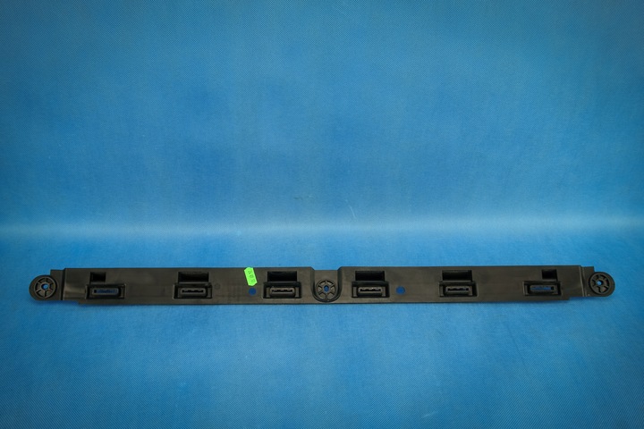 фото №1, Направляющая бампера зад audi a8 s8 4h рестайлинг 4h0807483a