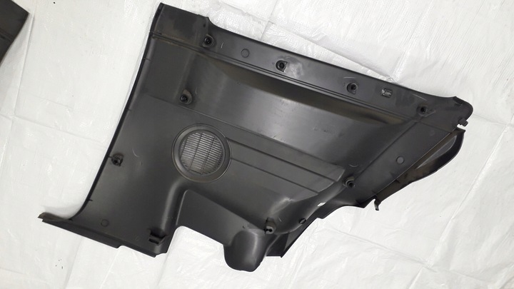 фото №13, Vw fox боковина обивка зад правая левая 2003-2011 5z0867044d 5z0867043e