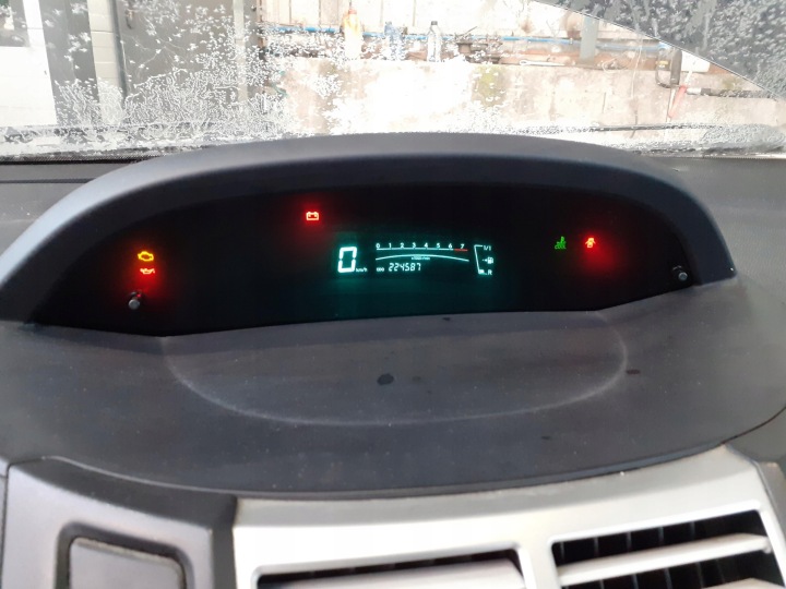 фото №13, Спідометр  toyota yaris ii p9 1.0 vvt-i mb4573003176 838000d660d