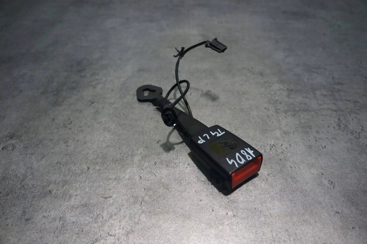 фото №3, Скоба застёжка ремня безопасности левый перед audi a8 d4 s8 4h 4h0857755c