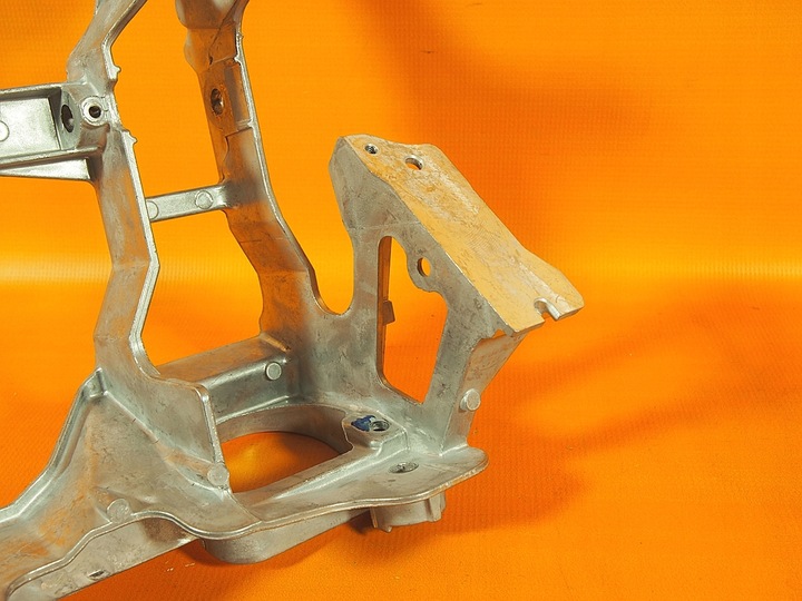 фото №9, Audi a4 8w b9 рестайлинг каркас педалей dsg 8w1723117b