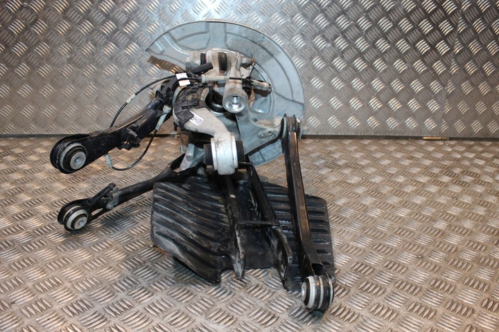 фото №6, Bmw 7 g11 g12 балка поворотный кулак рычаги зад 14.855km