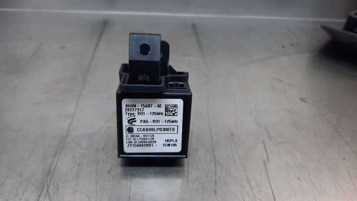 фото №1, Замок зажигания ah4n-15607-ae 28227917 volvo xc60 xc70 v70 s80