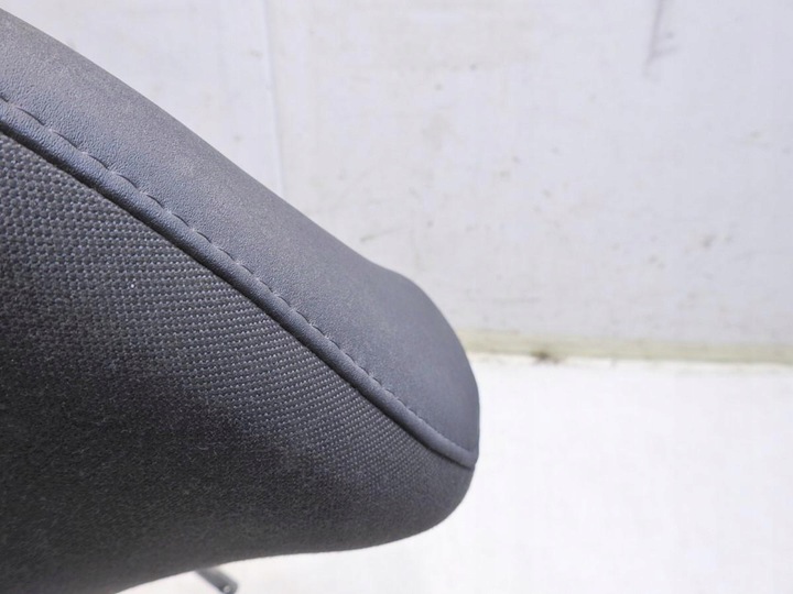 фото №7, Подголовник левый перед volvo v70 iii