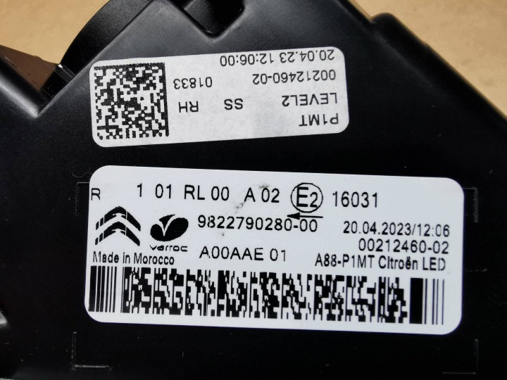фото №10, Citroen c3 iii рестайлинг 20- фара правая галоген led drl перед новый 9822790280