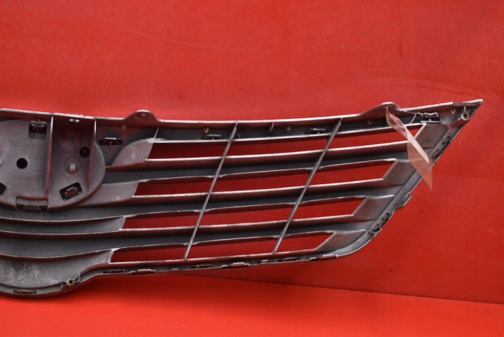 фото №11, Решітка решітка радіатора срібна хром 53100-05110 toyota avensis t27 09-11