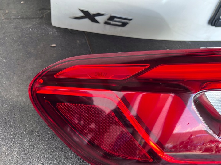 фото №5, Крышка зад задняя багажника лампы приводы bmw x5 g05 цвет a300