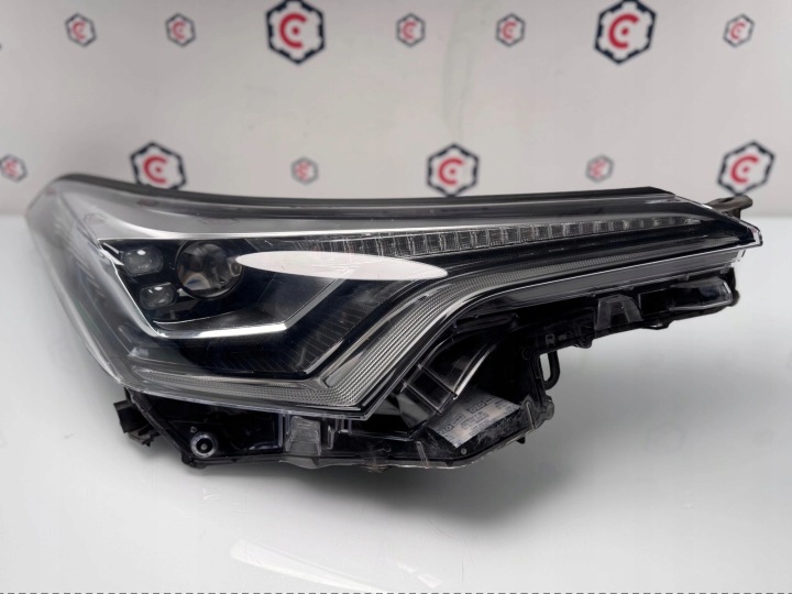 фото №1, Фара правая перед toyota ch-r полный led