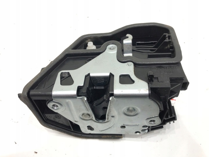 фото №2, Замок дверь левый зад bmw f10 sedan/limuzyna 7202147 09-16