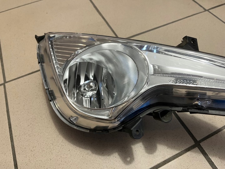 фото №10, Hyundai i40 i-40 11- лампа галоген правий