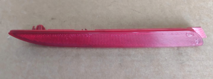 фото №1, Kia stinger отражатель бампера зад правый оригинальный номер 92406j5200