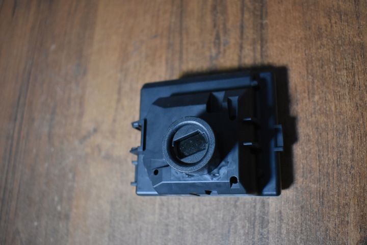 фото №1, Идеальная станция замок зажигания mercedes 1