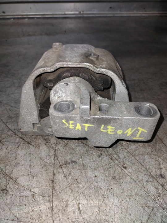 фото №3, Лапи двигуна seat leon i 1j0199262cp