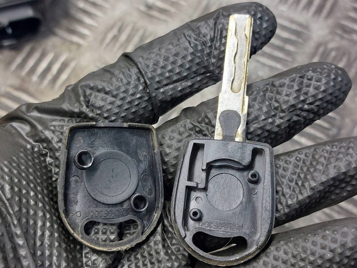 фото №8, Набір стартовий volkswagen golf iv 1.9 tdi 90 km механічна коробка передач 5b 4b0905851c