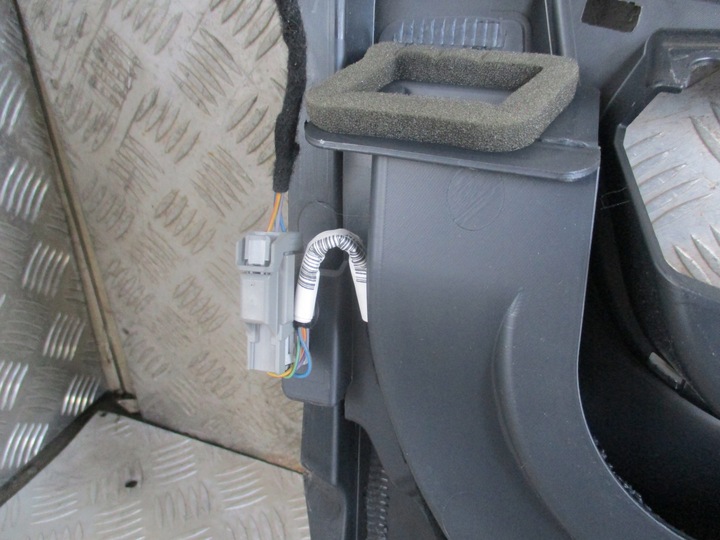 фото №9, Панель под лобовым стеклом внутренние панель ford galaxy iii 07-14r 6m21-18a612