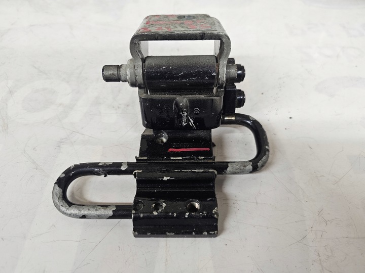 фото №3, Volkswagen passat b5 петля дверь левый зад задний нижний 3b4833411d