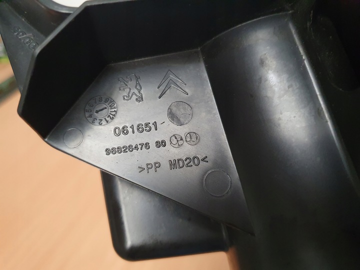 фото №16, Фільтр повітря впуск труба citroen c3 iii aircross 1.5 блакитний hdi 9828002080