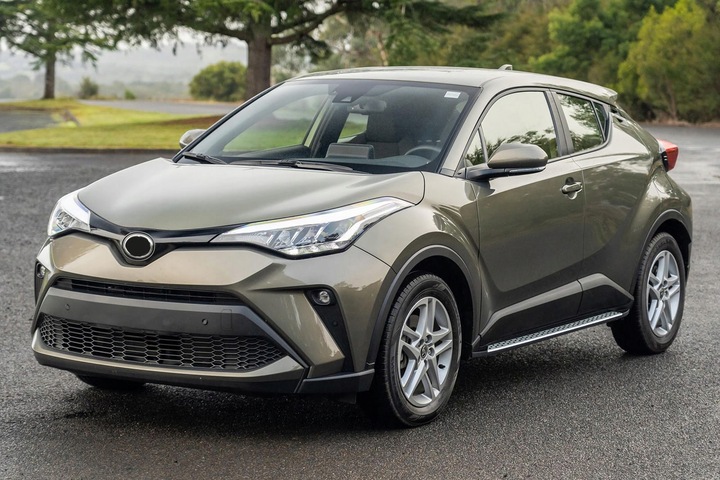 фото №2, Toyota c-hr ax10 2016+ градусы боковые пороги автомобильные oem + болты