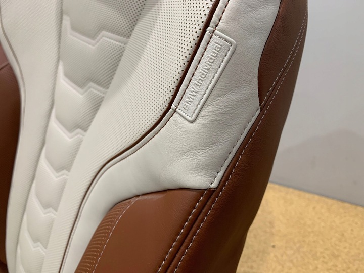 фото №5, Bmw 8 g15 сиденья диван обшивки individual вентиляция jak новое