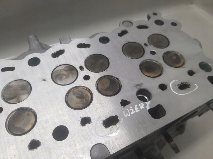 фото №13, Головка права вали spalnowana range rover sport 3.6 368dt 6h4q-6090-cb