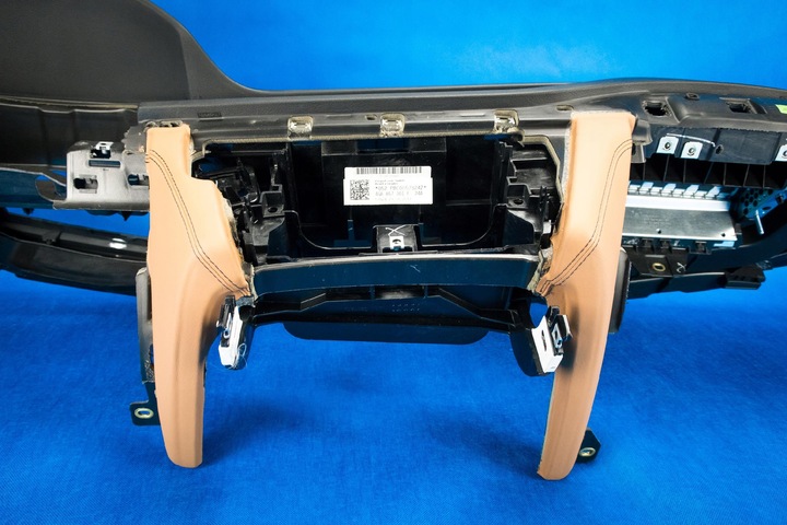 фото №7, Панель раздаточная консоль audi a7 rs7 4g8857001f