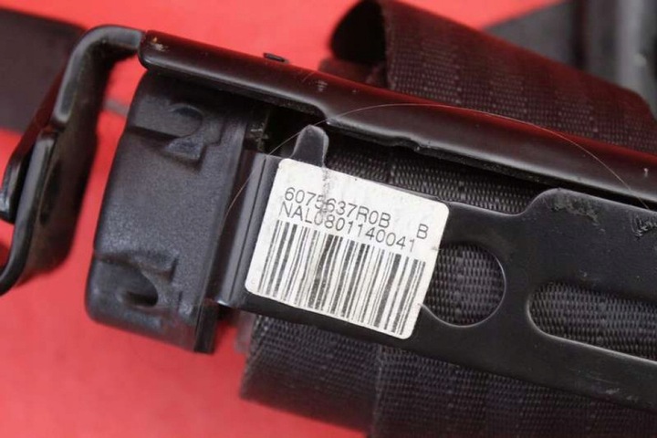 фото №7, Pas безопасности правые перед 6841791 volvo s60 1 i 04-09