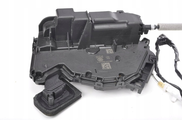 фото №9, Volkswagen golf viii замок двері ліві зад 5ta839015k 7pin