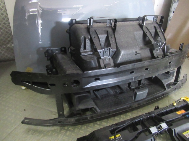 фото №12, Перед комплектный pas капот крылья бампер лампы vw id7 la7c w цвет новый