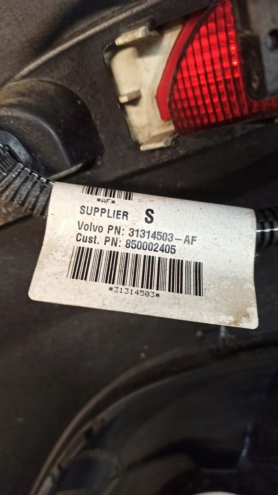 фото №7, Volvo v40 ii бампер зад 2013 498 цвет