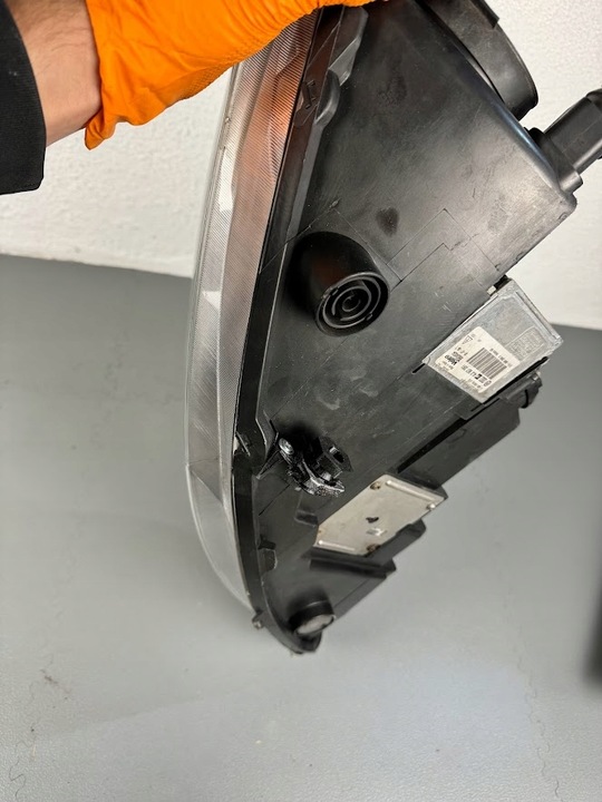 фото №10, Seat leon ii altea набір ремонтний лампи фара кріплення кронштейни ліва