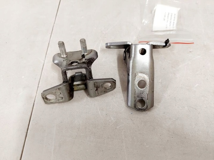 фото №1, Mitsubishi asx i 1 петля петлі двері праві зад u17 комплект