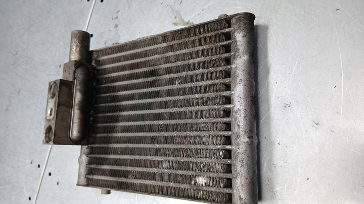 фото №5, Радіаторів масла audi a6 c5 2.5tdi 03r 4b0317021