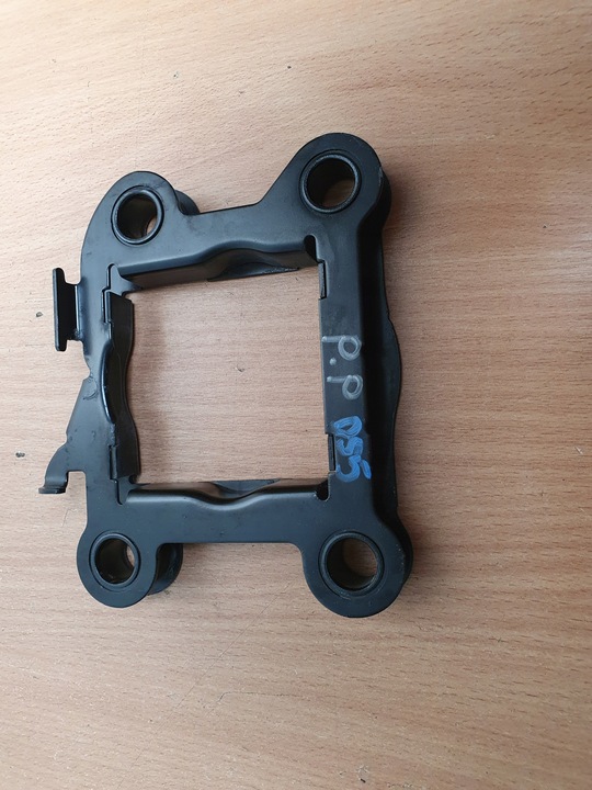 фото №12, Балка зона смятия дистанционная втулка citroen ds5 рестайлинг