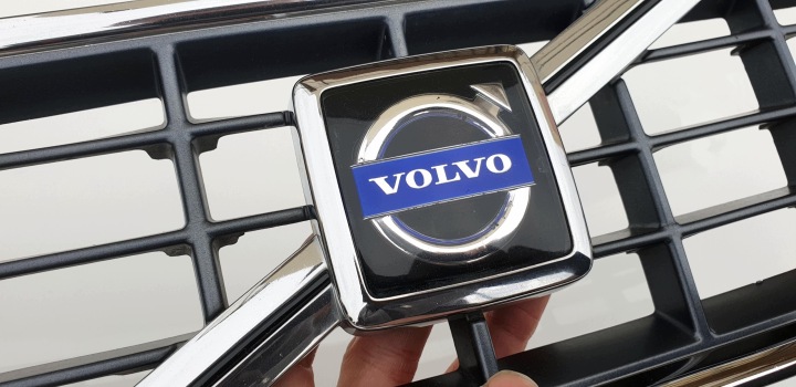 фото №8, Volvo s40 v40 рестайлинг po рестайлинг решётка решётка радиатора решётка решётка оригинал!