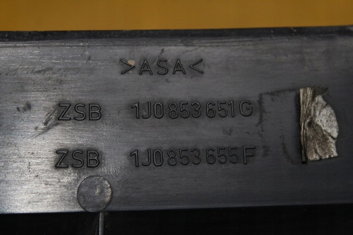 фото №10, Решітка радіатора решітка перед golf iv 1j0853651g