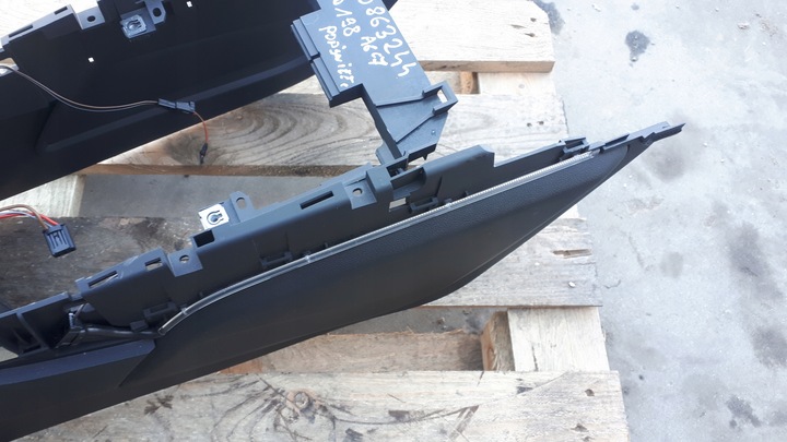 фото №10, A6 c7 4g туннель средний подсвечиваемый подлокотник