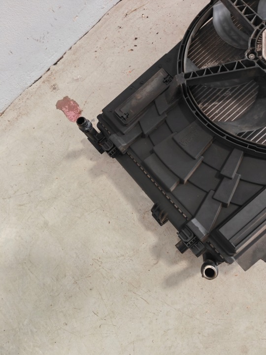 фото №10, Комплект радиатор вентилятор vw seat skoda audi 2.0 tdi 5q0121203cn