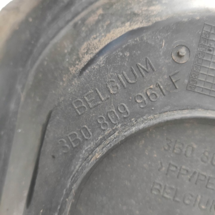 фото №6, Подкрылок левое левые перед vw passat b5 fl 3b0809961f