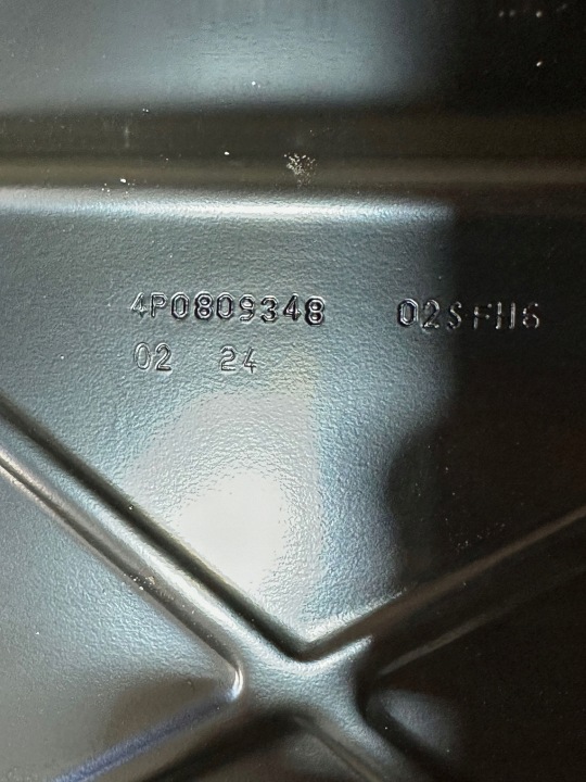 фото №6, Audi a6 s6 c9 4p0 25r- 4p0809410a підсилювач обшивка підкрилки праве задні