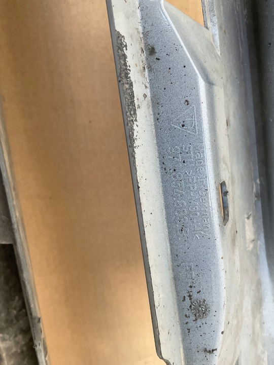 фото №8, Porsche panamera 971 порог zewnętrzyny планка 971854884b 971854883b l/r