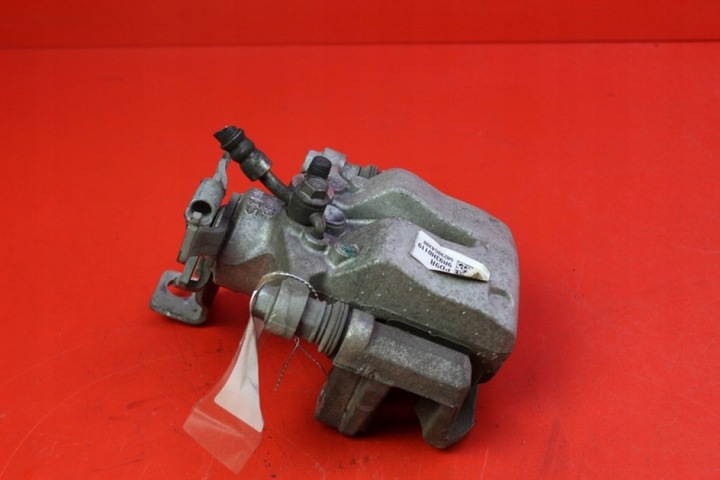 фото №4, Суппорт тормозной правые зад 58230g4300 hyundai i30 iii 1.4 t-gdi 140 km 18-